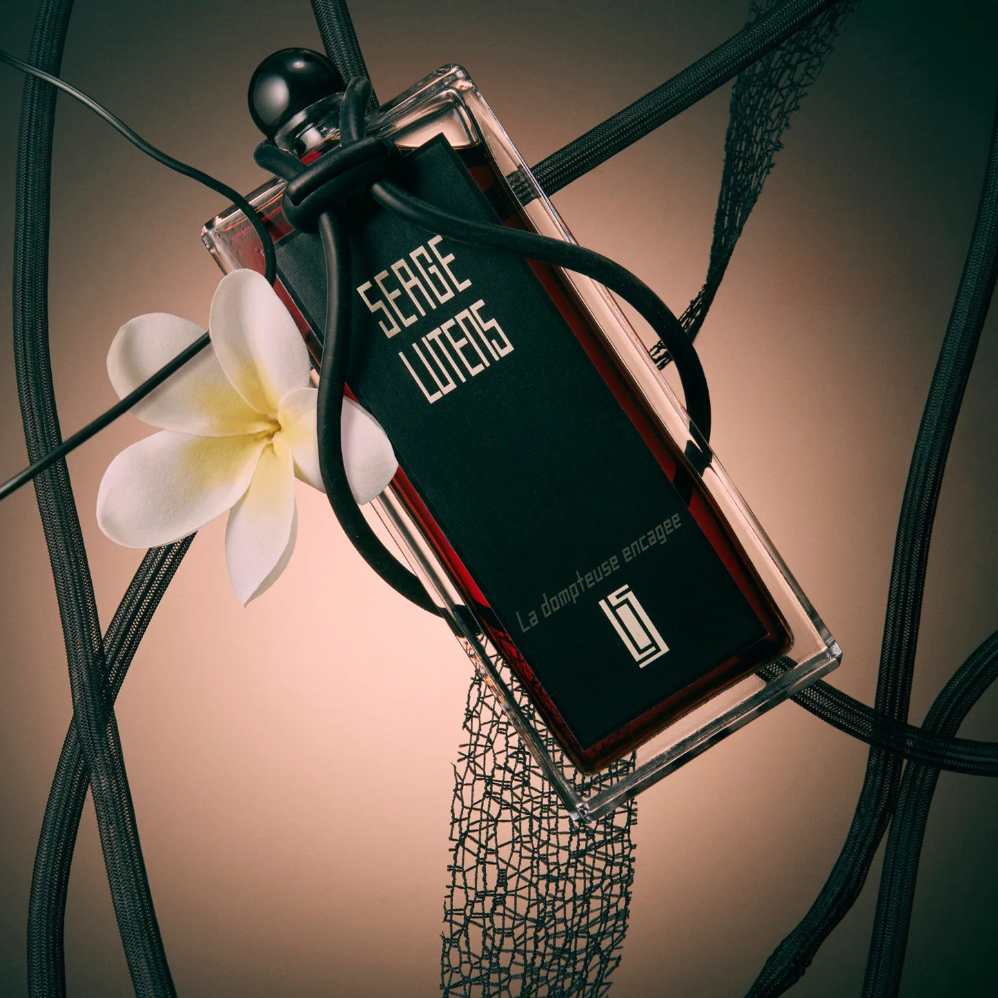 Serge Lutens La Dompteuse Encagee Eau de Parfum Spray 100ml